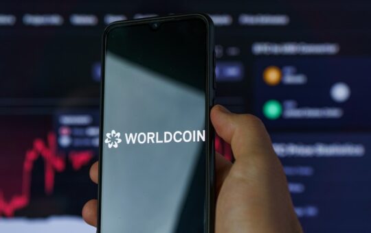 WLD Price Prediction: Relief Rally to $0.28 Before $0.18 Breakdown