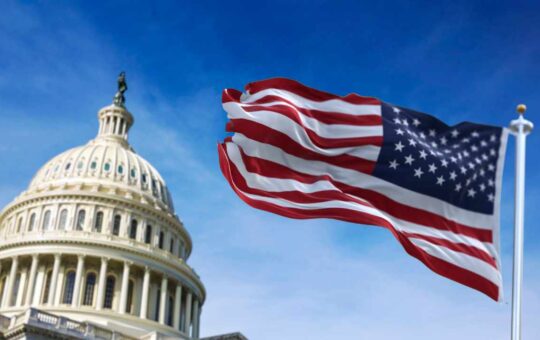 61 Crypto Leaders Urge Senate to Pass CLARITY Act With Developer Protections