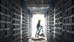 Expert Flags Bitcoin's First Hashrate Bear Market as Network Sheds 145 EH/s