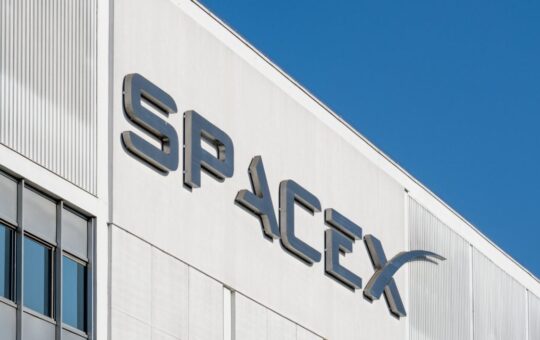 Musk's SpaceX Targets Thursday Starship Flight as Stock Slips Well Below Its $135 IPO Price